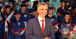 Сегодня день рождения почетного харьковчанина Владимира Лесового