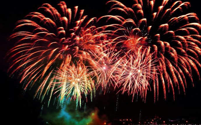  В Украине хотят запретить фейерверки 