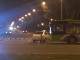 В Харькове троллейбус попал в ДТП