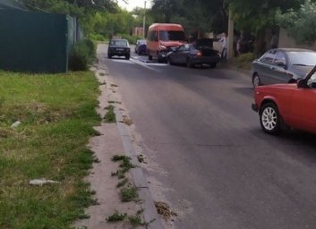 ДТП: лобовая атака на Холодной горе (ФОТО)