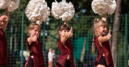 В парке Горького прошел фестиваль пляжного черлидинга