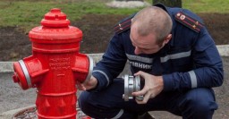 В Харькове устанавливают современные гидранты