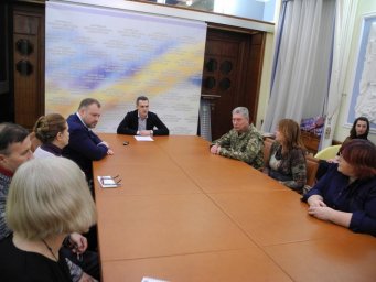 Реабилитационный центр для ветеранов и топливо для &laquo;воздушного патруля&raquo; - о чем спрашивали волонтеры