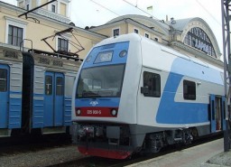 Экспресс из Харькова в Киев меняет расписание