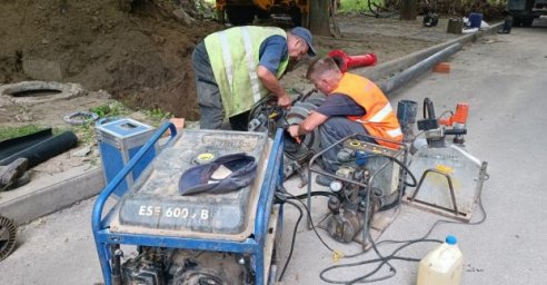  На Северной Салтовке восстанавливают подачу воды 