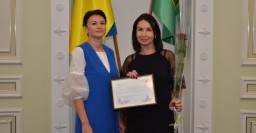 В горсовете наградили лучших работников торговли