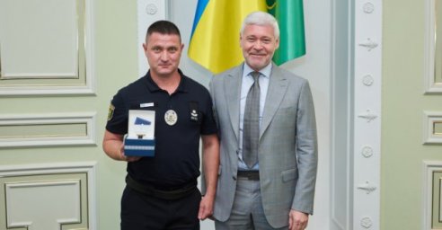 В городском совете поздравили полицейских с профессиональным праздником