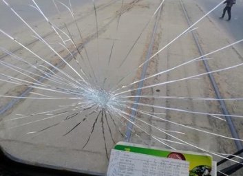 Перевозки при карантине: камнем в окно и другие конфликты (ФОТО)