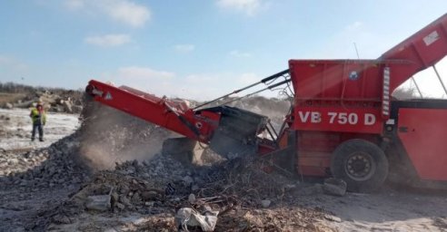  В Харькове перерабатывают отходы разрушений 