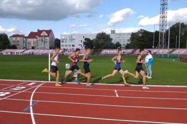 Юные легкоатлеты одержали победы на чемпионате Украины