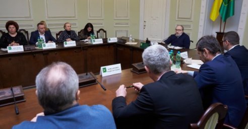 Геннадий Кернес встретился с работниками коксового завода