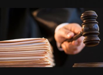 Ущерб в полтора миллиона: замглавы Госгеокадастра предстанет перед судом