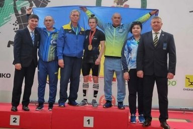  Харківські спортсменки здобули медалі на чемпіонаті Європи з важкої атлетики серед юніорів 