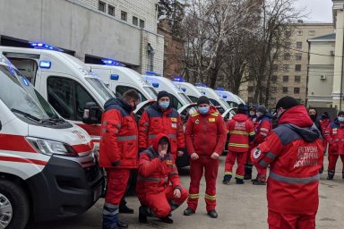 Областной центр экстренной медицинской помощи получил 17 реанимобилей