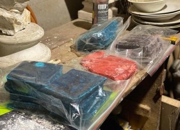 3 тонны наркотиков и прекурсоров. На Харьковщине правоохранители провели масштабную операцию (ВИДЕО)