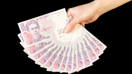  ПриватБанк возобновил услугу рассрочки, а monobank поднял ставку по кредитам 