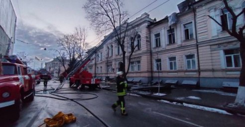 Подразделения ГСЧС продолжают спасать: отработали более 30 адресов