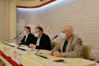 На стационарном лечении от COVID-19 в опорных учреждениях области находятся 2328 пациентов