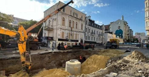  На улице Рымарской почти устранили последствия вражеского обстрела 