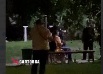 Полиция пытается предотвратить суицид (ВИДЕО, Обновлено)