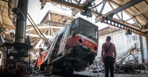 Территория Салтовского депо разрушена и обесточена