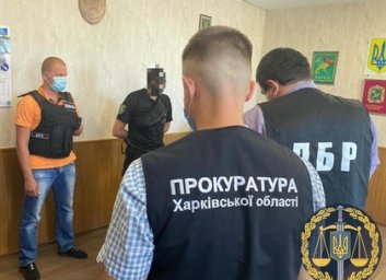 Ревнивый патрульный жестоко избил бывшего мужа своей пассии (ФОТО)