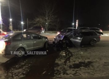 Напротив La Notte на Салтовке &ndash; серьезное ДТП (ФОТО)
