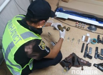 Копы лишили арсеналов жителей Харькова и пригорода (ФОТО)