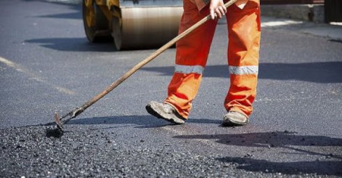 Городская власть планирует отремонтировать дорогу в Померках