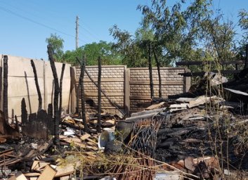 Выжигали траву &ndash; сожгли сарай (ФОТО)