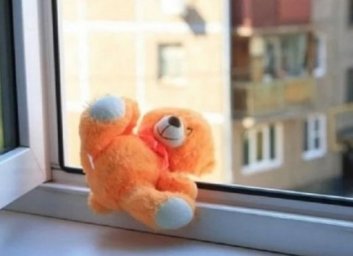 Полиция выясняет обстоятельства гибели пятилетней девочки в Харькове