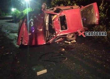 Ночное ДТП на трассе: водитель в крови после сальто на авто (ФОТО, ВИДЕО)