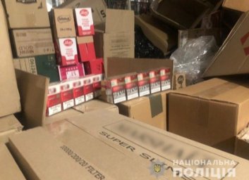 На Харьковщине полицейские обнаружили незаконно изготовленные табачные изделия (ОБНОВЛЕНО, ФОТО)