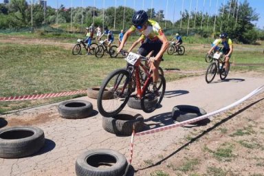 Харьковские велогонщики завоевали 11 медалей серии чемпионатов Украины в Черновцах