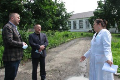Михаил Харнам совершил рабочую поездку в Лозовской район