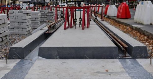 Возле Журавлевского гидропарка реконструируют трамвайные пути