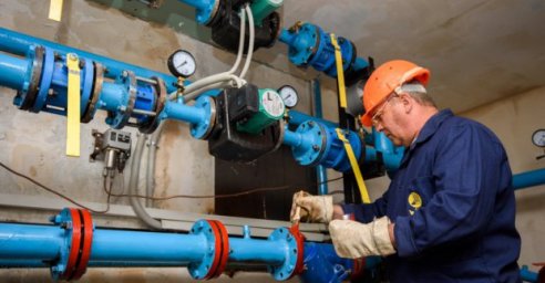 В жилых домах Харькова устанавливают тепловые пункты