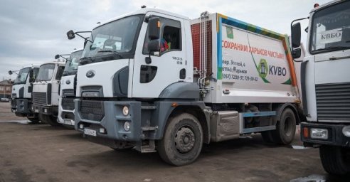 Каждый день в Харькове вывозят мусор около 150 единиц спецтехники 