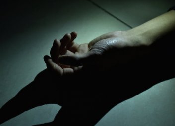 Кровавое утро на Алексеевке: нелюдь забил до смерти свою мать (ФОТО)