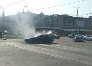 Авария с электромобилем на Салтовке: трамваи стоят (Обновлено, ВИДЕО, ФОТО)