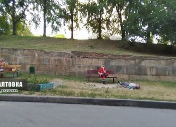 На Шишковке посреди улицы умер мужчина