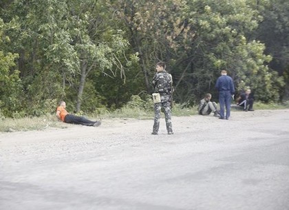 Стрельба в Харькове: пострадала женщина. Боевиков задержали за городом (ФОТО)