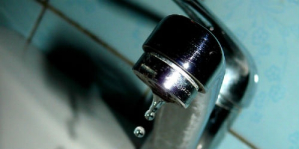 В нескольких районах города временно прекращено водоснабжение