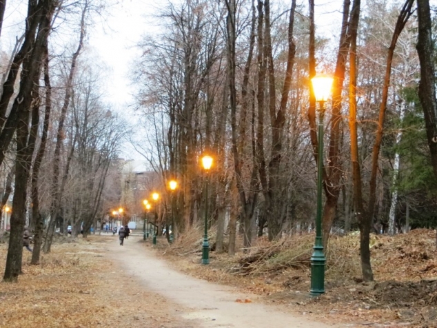 В районе ХТЗ зажглись десятки новых фонарей (ФОТО)