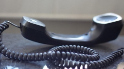 В Харькове "заминировали" школу: правоохранители ищут взрывчатку