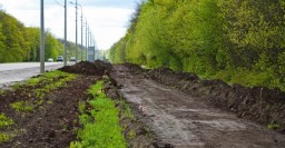 В Харькове начали строить современную велодорожку