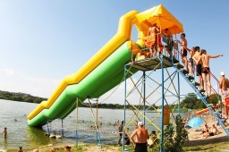 Харьковчанам разрешили купаться на двух пляжах