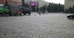 На площади Свободы начинают монтировать фан-зону к &laquo;Евро-2016&raquo;