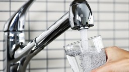 Тарифы на холодную воду подняли из-за аппетитов водоканалов &ndash; эксперт