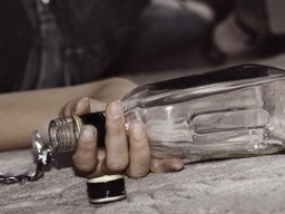 Владелица четырех магазинов с &laquo;паленой&raquo; водкой арестована